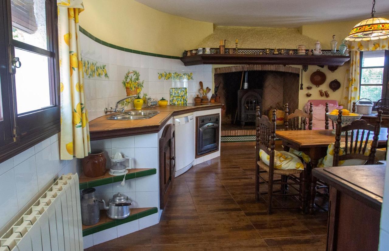 مبيت وإفطار ألخاراكي La Casa Del Torreon المظهر الخارجي الصورة